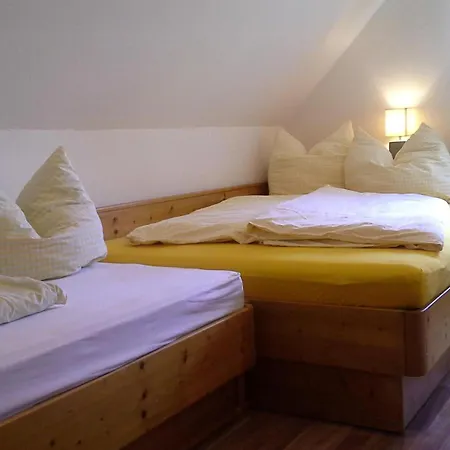 Im Biodorf Vakantiehuis Bad Waltersdorf